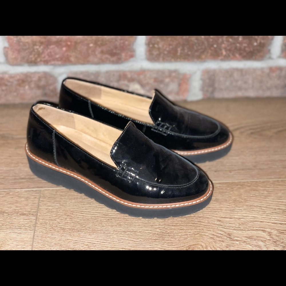 Naturalizer Patent Leather Loafer size 5.5